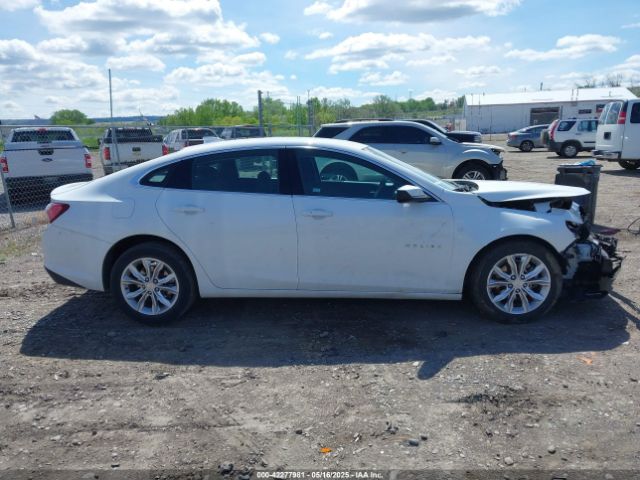 1G1ZD5STXNF163011 Chevrolet Malibu Fwd Lt