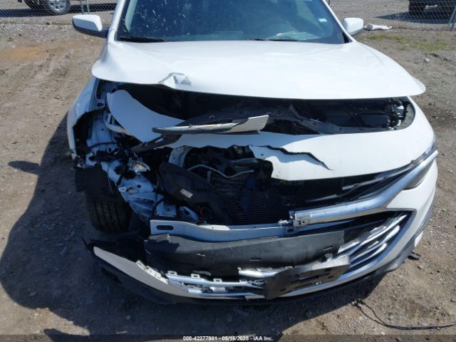 1G1ZD5STXNF163011 Chevrolet Malibu Fwd Lt