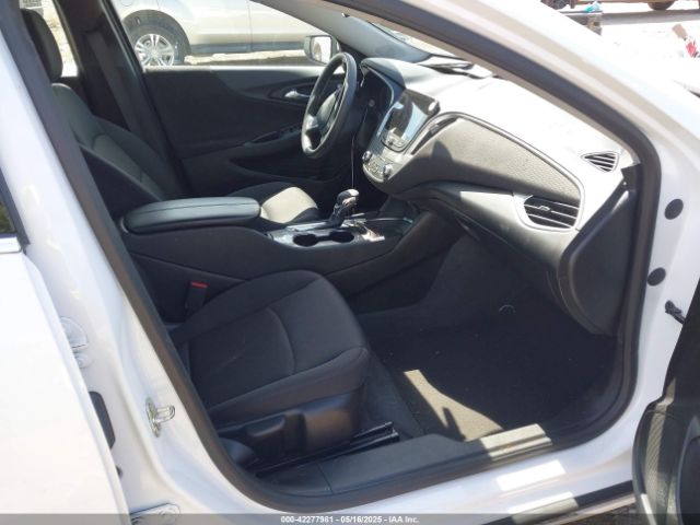 1G1ZD5STXNF163011 Chevrolet Malibu Fwd Lt