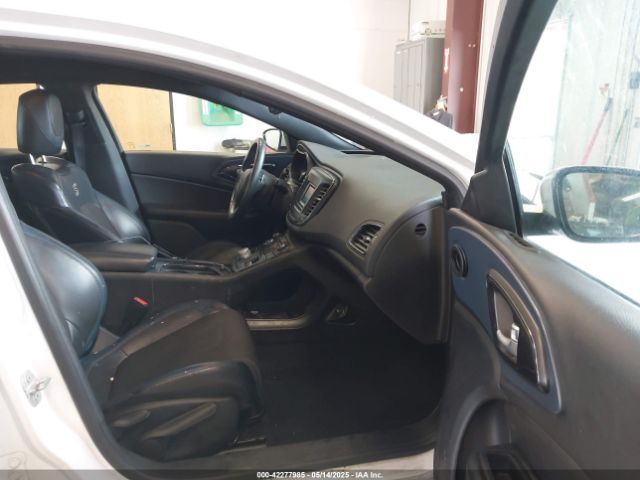 2016 CHRYSLER 200 1C3CCCBBXGN134665 Photo 4
