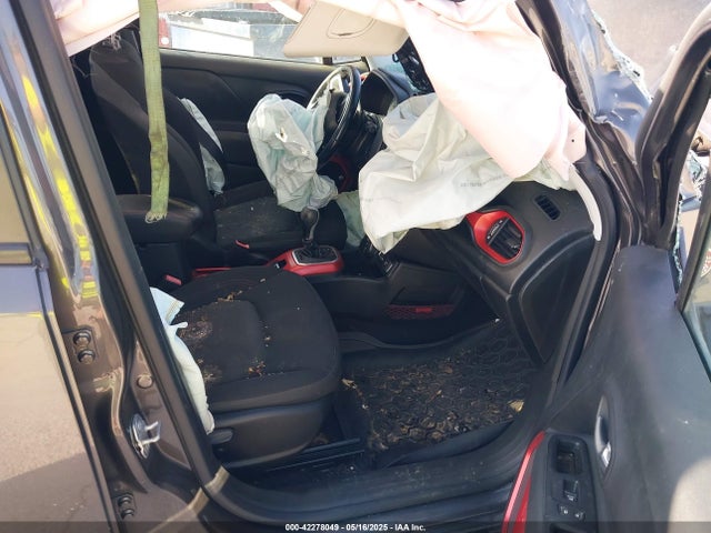 ZACCJBCB6JPG72837 Jeep Renegade