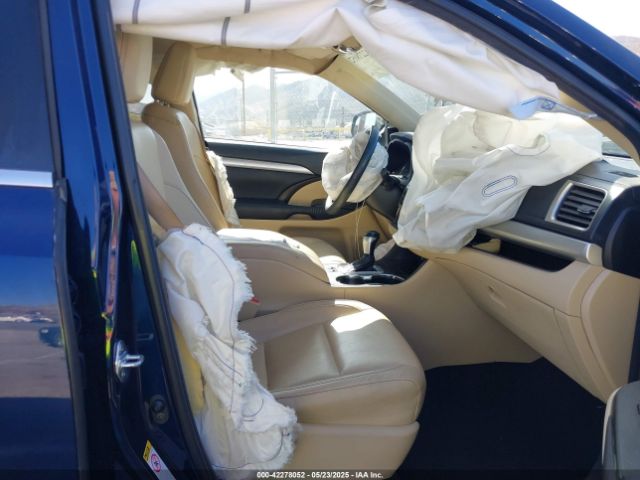 2016 TOYOTA HIGHLANDER 5TDKKRFH6GS154353 Photo 4