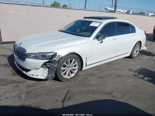 BMW 740I 2020 WBA7T2C0XLGL17774 Image 2
