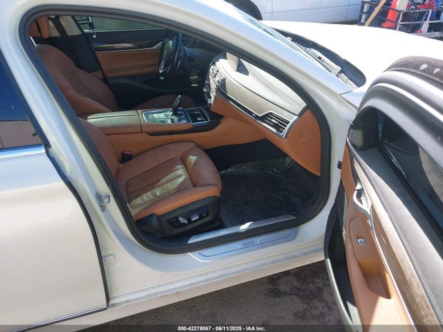 BMW 740I 2020 WBA7T2C0XLGL17774 Image 5