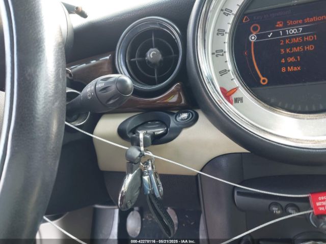 2011 MINI COOPER WMWSU3C53BT182779 Photo 10