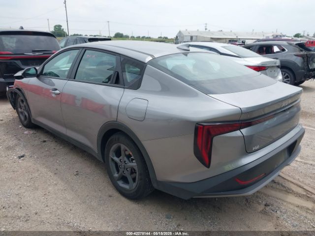 3KPFT4DE7SE038320 KIA 2025