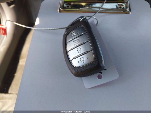 2019 HYUNDAI IONIQ PLUG-IN HYBRID KMHC65LD5KU172667 Photo 10