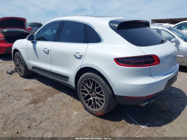 2016 PORSCHE MACAN WP1AB2A58GLB51308 Photo 2