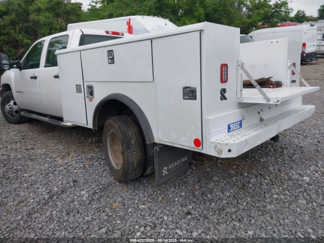 2009 CHEVROLET SILVERADO 3500HD 1GBJK73619F149653 Photo 2