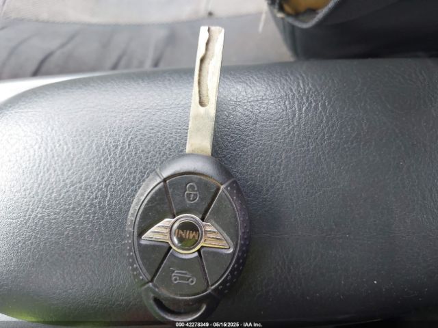 2007 MINI COOPER WMWRF33597TF66861 Photo 10