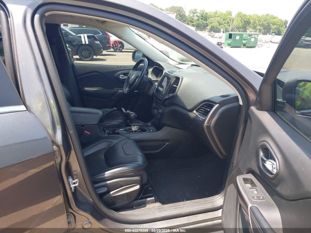 1C4PJMLB8KD319755 Jeep Cherokee Latitude Plus 4x4