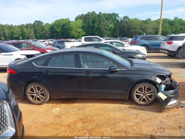 3FA6P0H75HR226317 Ford FUSION SE