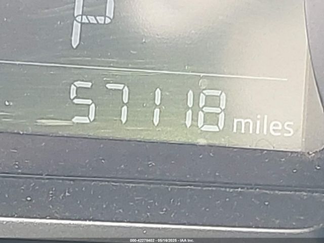 3MYDLBYV2KY520621 Toyota YARIS L
