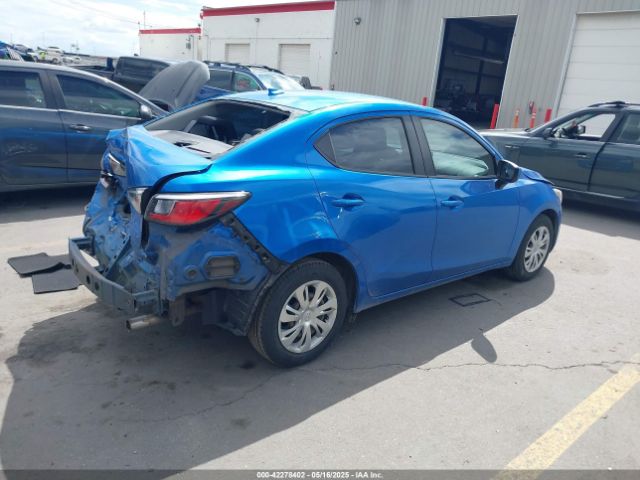 3MYDLBYV2KY520621 Toyota YARIS L