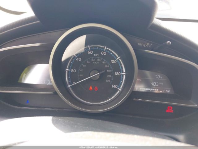 3MYDLBYV2KY520621 Toyota YARIS L