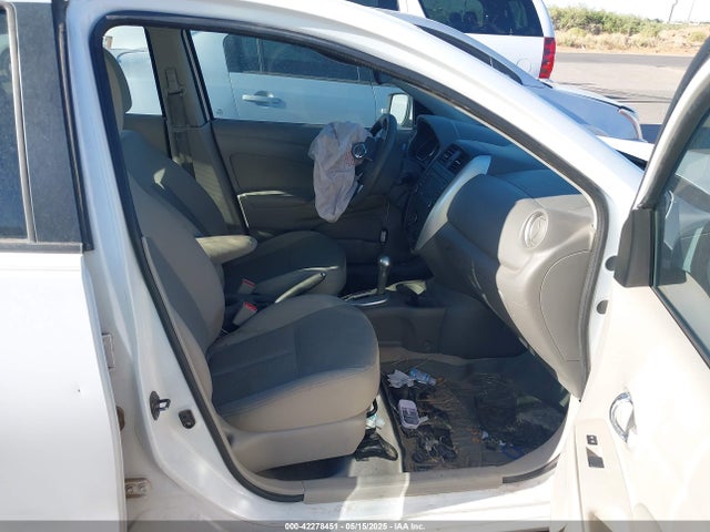 3N1CN7AP5FL916254 Nissan Versa 1.6 Sl