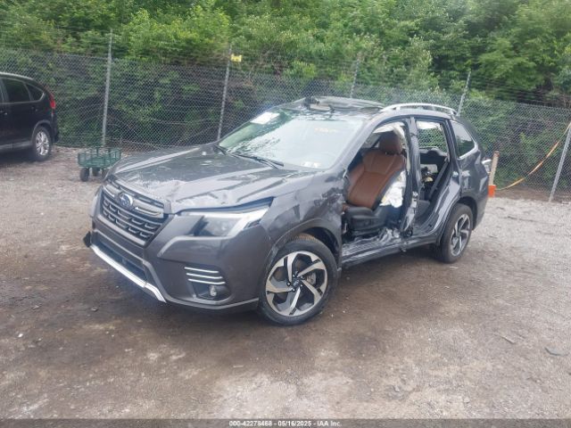 JF2SKARCXPH471656 Subaru Forester Touring
