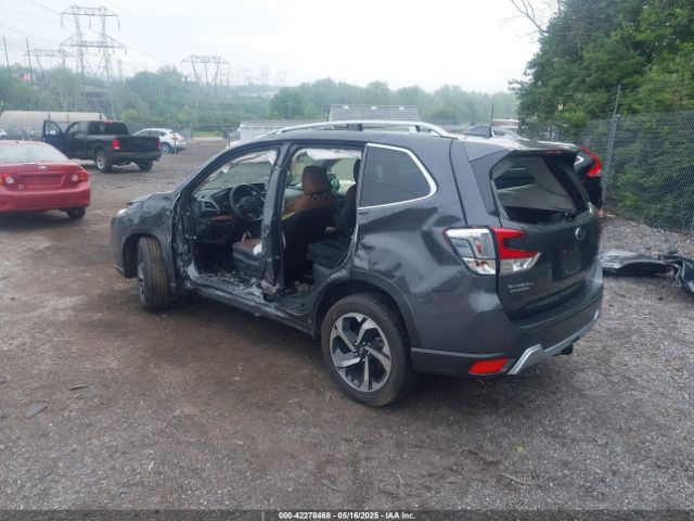 JF2SKARCXPH471656 Subaru Forester Touring