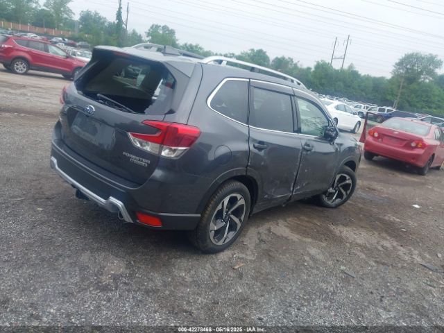JF2SKARCXPH471656 Subaru Forester Touring