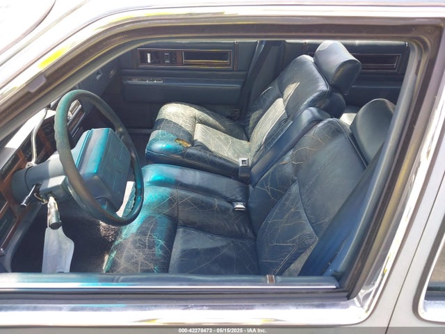 1992 CADILLAC DEVILLE 1G6CD53B0N4286396 Photo 4