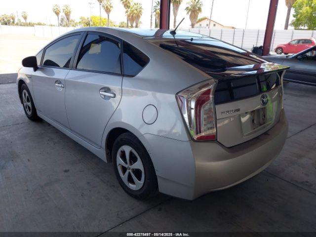 JTDKN3DU6F0408343 Toyota Prius Two
