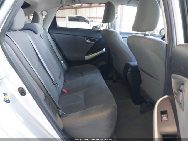 JTDKN3DU6F0408343 Toyota Prius Two