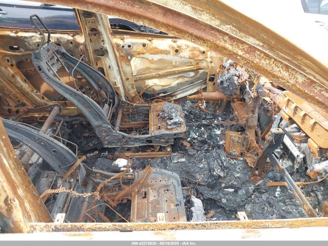1FMCU0H66NUA84198 Ford ESCAPE SEL