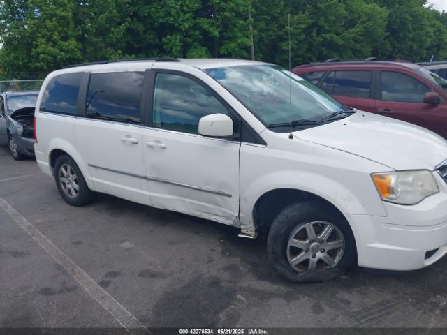 2010 CHRYSLER TOWN & COUNTRY 2A4RR5D19AR266065 Photo 0