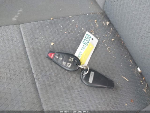 2010 CHRYSLER TOWN & COUNTRY 2A4RR5D19AR266065 Photo 10