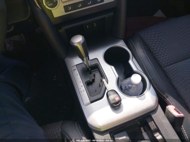 4T1BF1FK0EU401792 Toyota CAMRY SE