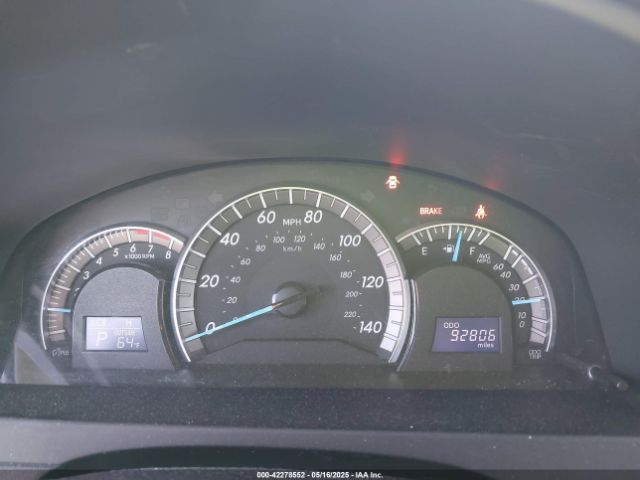 4T1BF1FK0EU401792 Toyota CAMRY SE