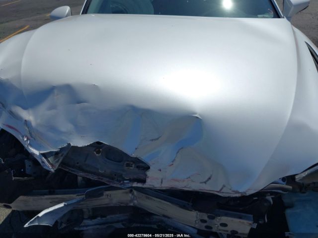 2016 LEXUS IS 200T JTHBA1D22G5036596 Photo 9