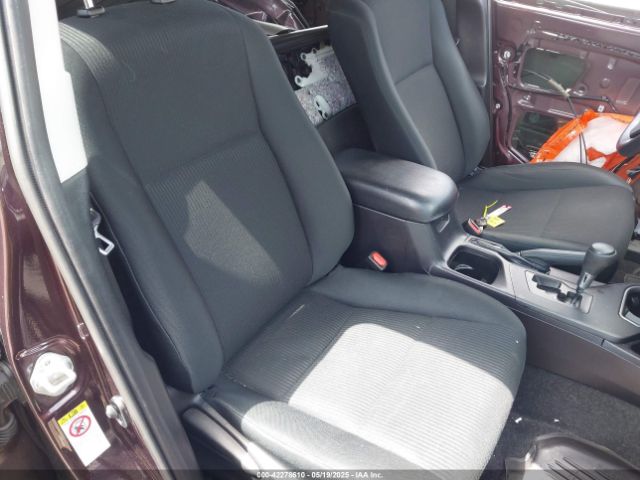 2T3BFREV8JW785655 Toyota RAV4 LE