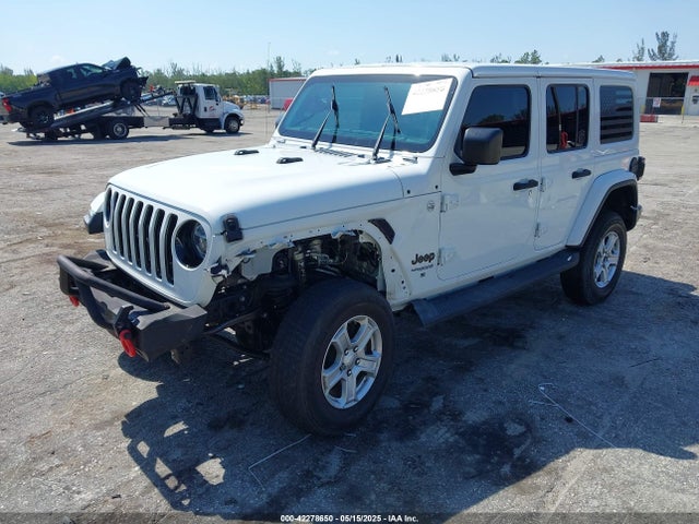 1C4HJXEN1LW104950 Jeep Wrangler Unlimited Sahara Altitude 4x4