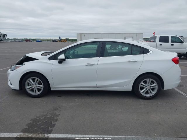 1G1BE5SM1J7223558 Chevrolet Cruze Lt Auto