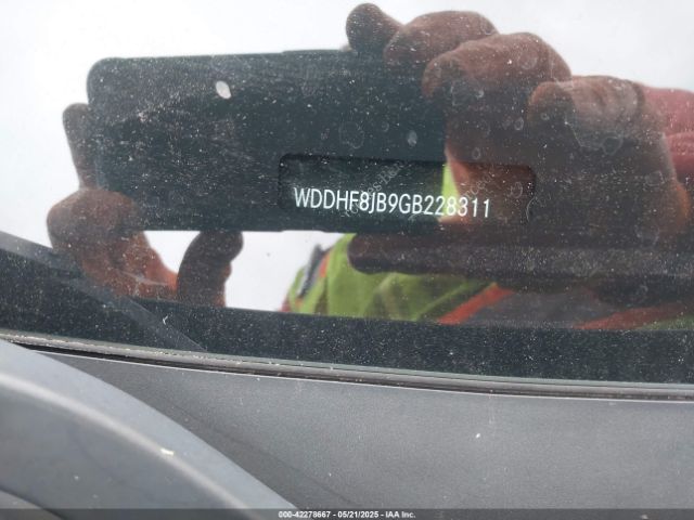 WDDHF8JB9GB228311 Mercedes-Benz E 350 4matic