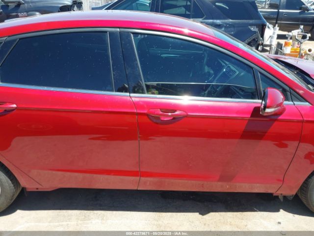 3FA6P0H71GR303957 Ford FUSION SE