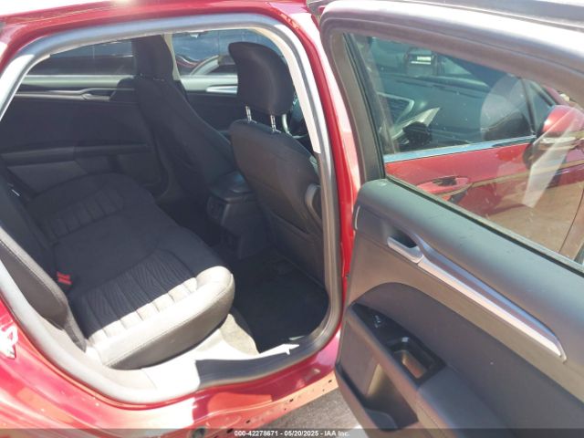 3FA6P0H71GR303957 Ford FUSION SE