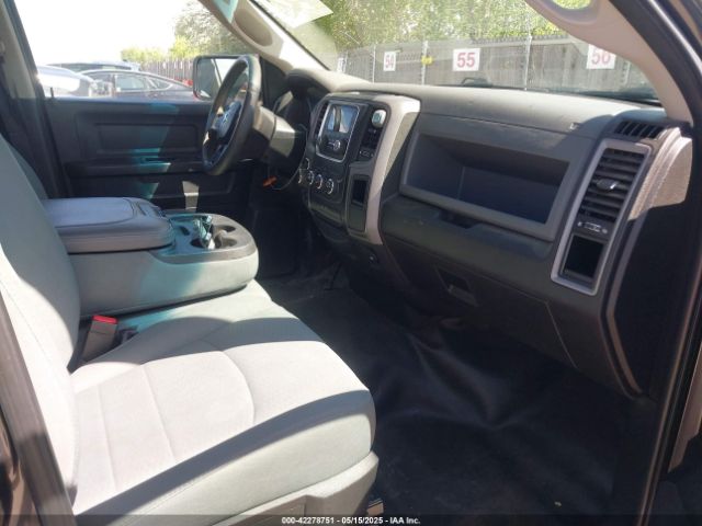 1C6RR7FG2JS285033 RAM 1500 Tradesman  4x4 6'4 Box