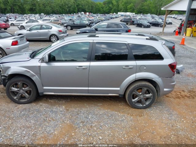 3C4PDCGG1GT107577 Dodge Journey Crossroad Plus