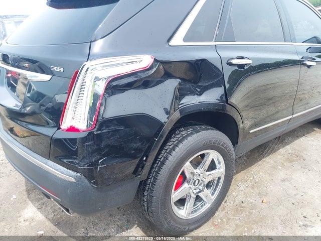 2017 CADILLAC XT5 1GYKNARS8HZ133787 Photo 5
