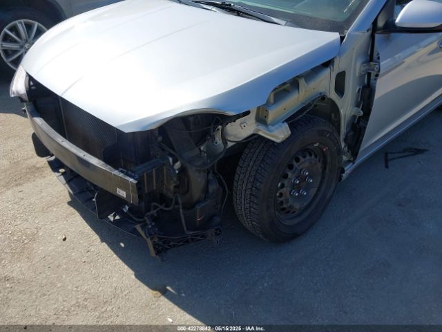 KMHD74LF2LU929720 Hyundai ELANTRA SE