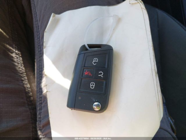 2020 VOLKSWAGEN TIGUAN 3VV0B7AX4LM133653 Photo 10