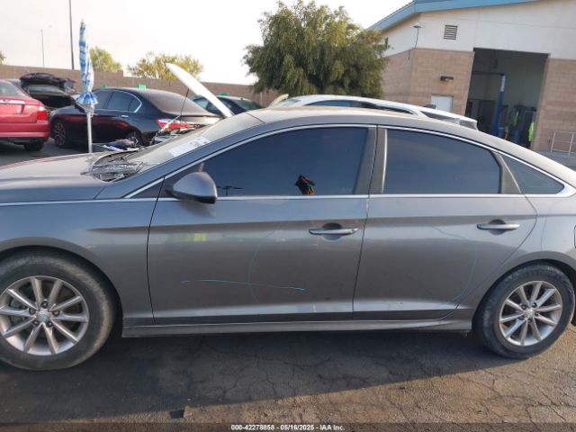 5NPE24AF2JH668994 Hyundai SONATA SE
