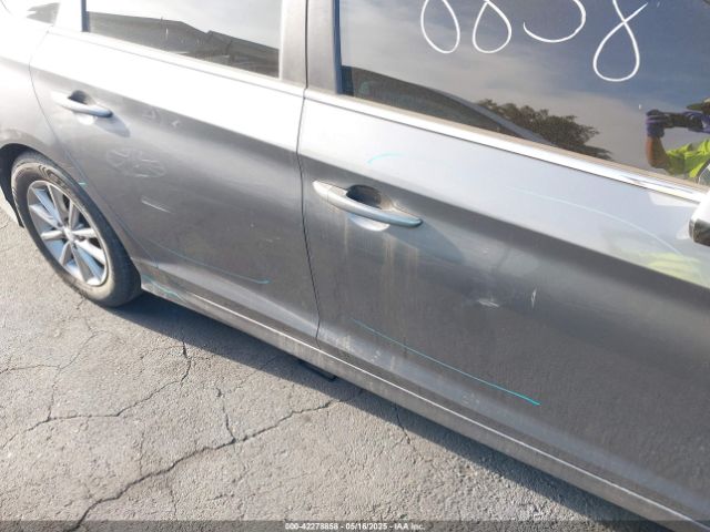 5NPE24AF2JH668994 Hyundai SONATA SE
