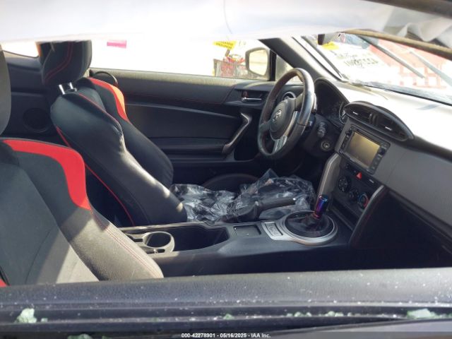 2015 SCION FR-S JF1ZNAA11F8703189 Photo 4