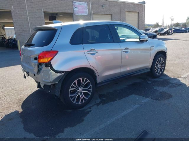 2018 MITSUBISHI OUTLANDER SPORT JA4AP3AW9JZ036006 Photo 3