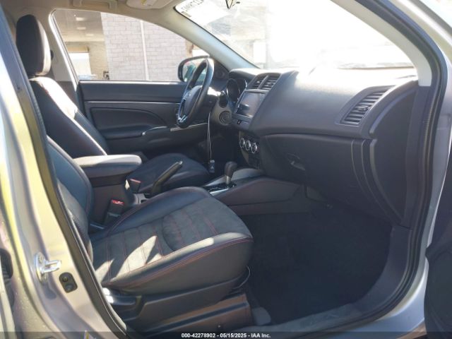 2018 MITSUBISHI OUTLANDER SPORT JA4AP3AW9JZ036006 Photo 4