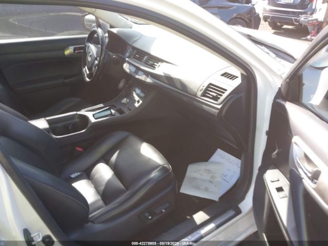 2016 LEXUS CT 200H JTHKD5BH2G2266968 Photo 4