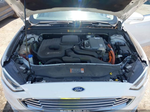 3FA6P0RU3JR141616 Ford Fusion Hybrid Titanium